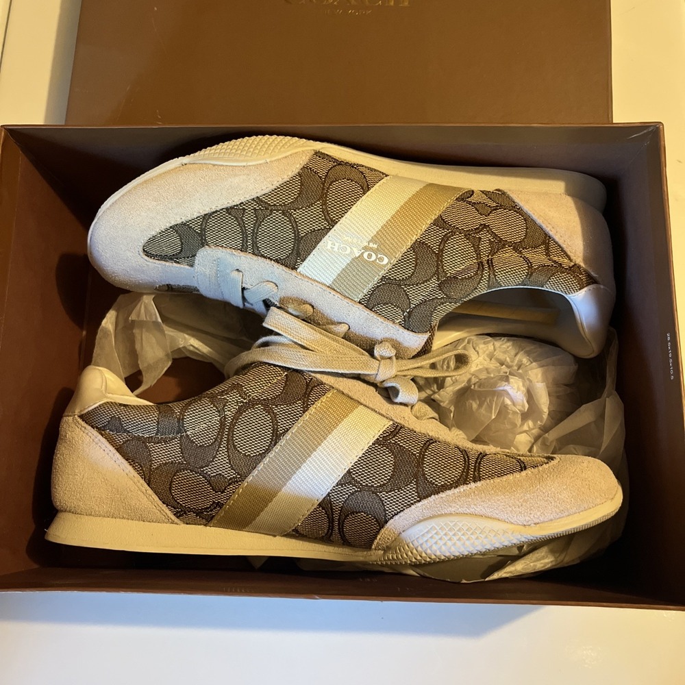 Coach Women Kelson Outline Sig Suede Sneakers 7.5 Khaki Chalk FG1076